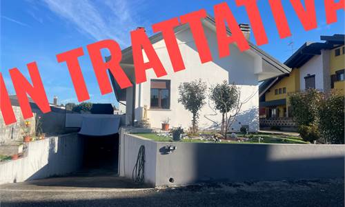 Villa In Vendita a Arsago Seprio