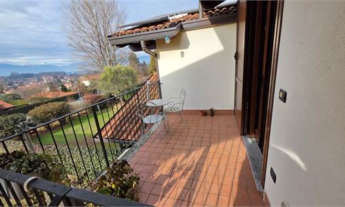 2 locali In Vendita a Travedona Monate