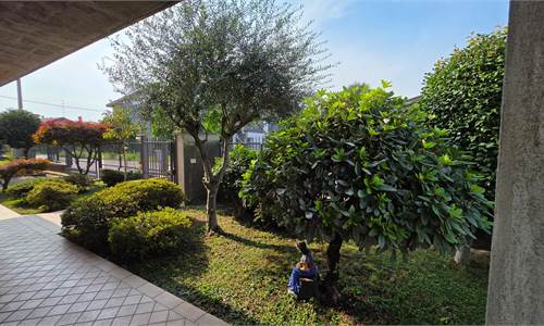Villa In Vendita a Cardano al Campo